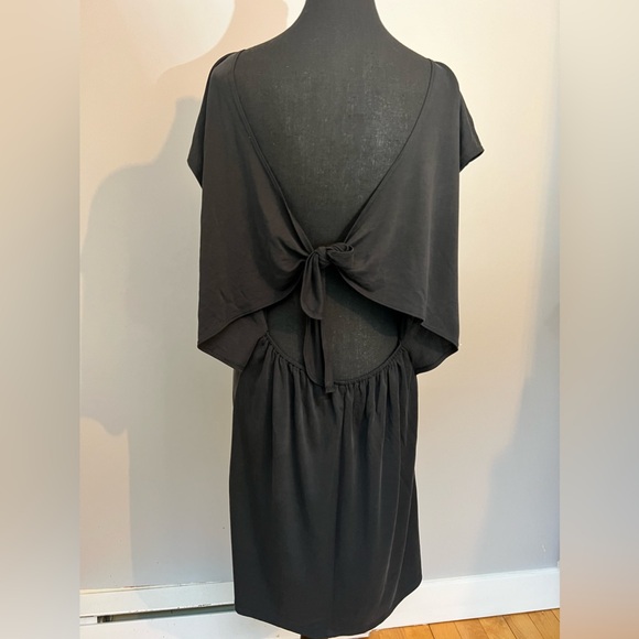 Backless casual dress size L - Picture 3 of 3